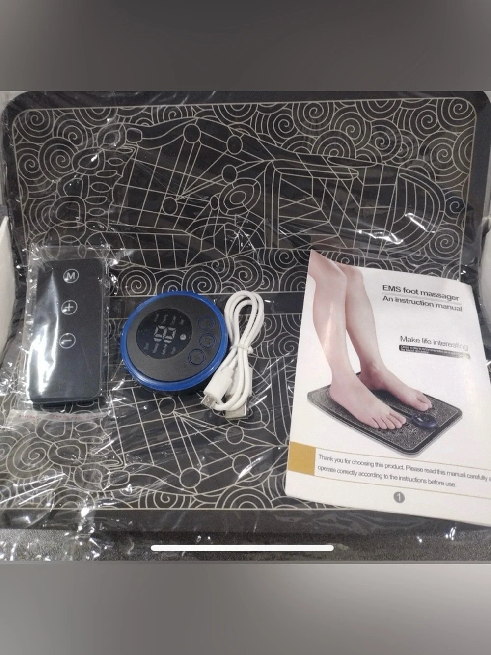 Electrical Muscle Stimulation Foot Massager Pad - Black, New